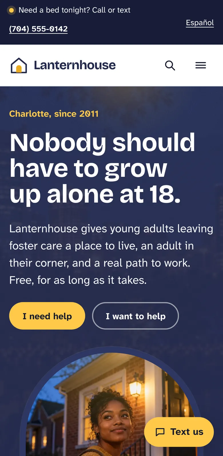 La página de inicio de Lanternhouse en un teléfono, con el botón Text us